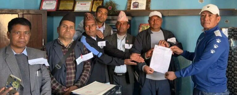 नेपाल शिक्षक महासङ्घ बाँफिकोटले बुझायो गाउँपालिकालाई ध्यानाकर्षण पत्र