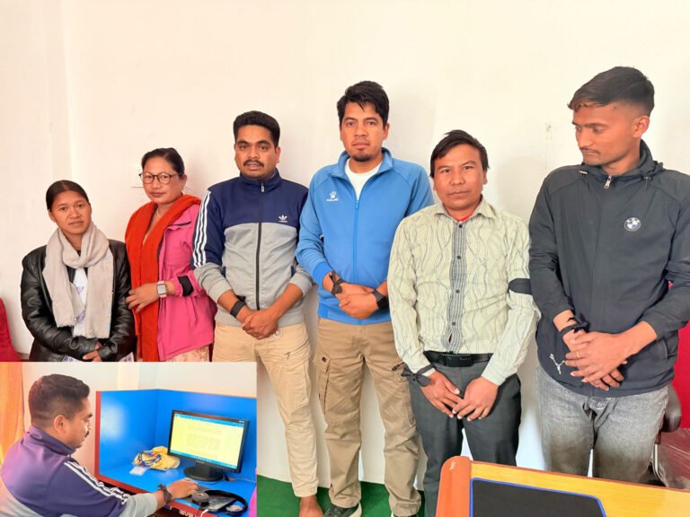 रुकुम पश्चिमका पत्रकारहरुले गरे हातमा कालो पट्टी बाधेर सांकेतिक विरोध