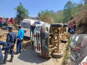 रुकुम पश्चिमको नुवाकोटबाट नेपालगञ्ज जाँदै गरेको हाइस गाडी दुर्घटना