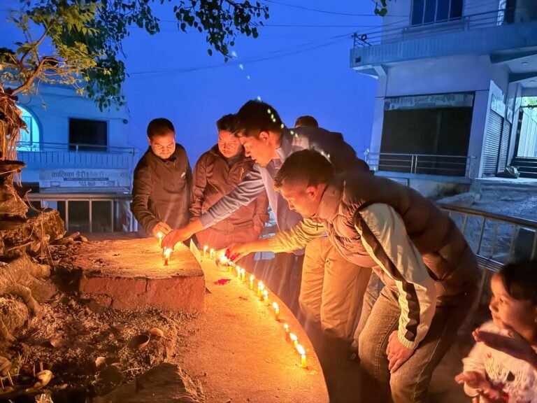 पत्रकार रजकको १३ औ पुण्य तिथिको अवसरमा रुकुम पश्चिममा दिप प्रज्वलन तथा श्रद्धाञ्जली सभा