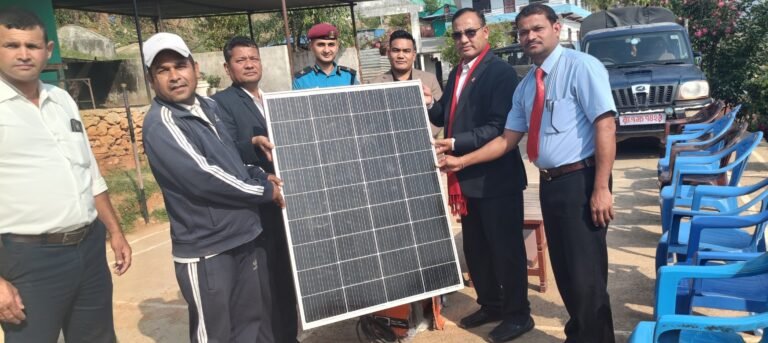 न्यू मुनलाईट सेकेन्डरी बोर्डिङ स्कुलले दियो कारागारलाई सोलार पावर सिस्टम