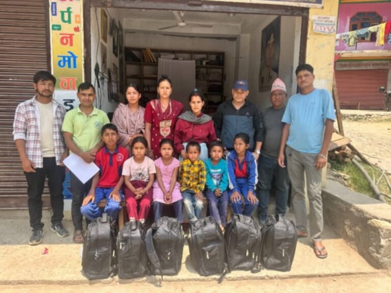 जन्मदिनको अवसरमा भीमराज केसीद्वारा  विपन्न बालबालिका र बिरामीलाई सहयोग