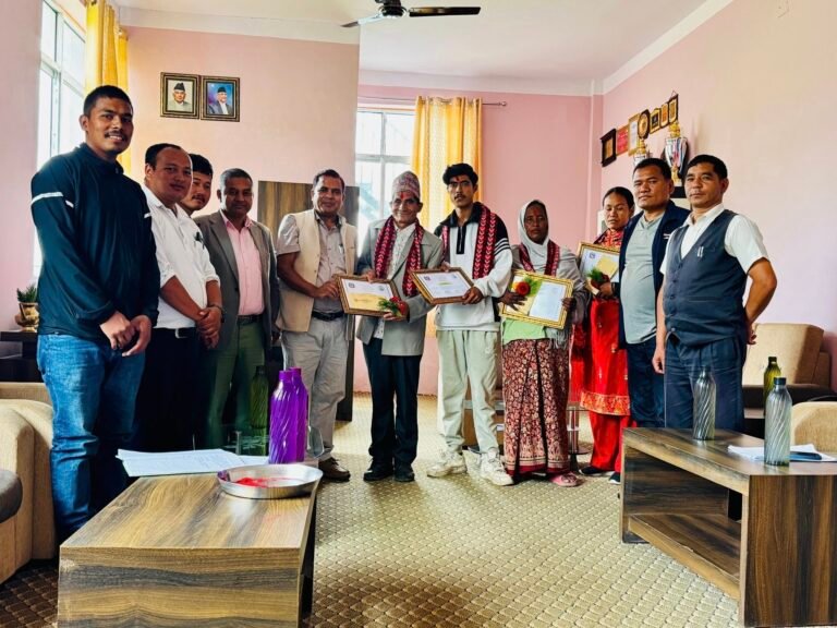 सिस्ने गाउँपालिकाले गर्‍यो चार जना उत्कृष्ट कृषकलाई  सम्मान