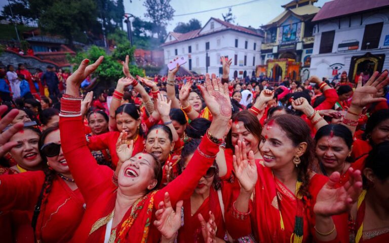 महादेवको पूजाआराधना गरी आज हरितालिका तीज मनाइँदै